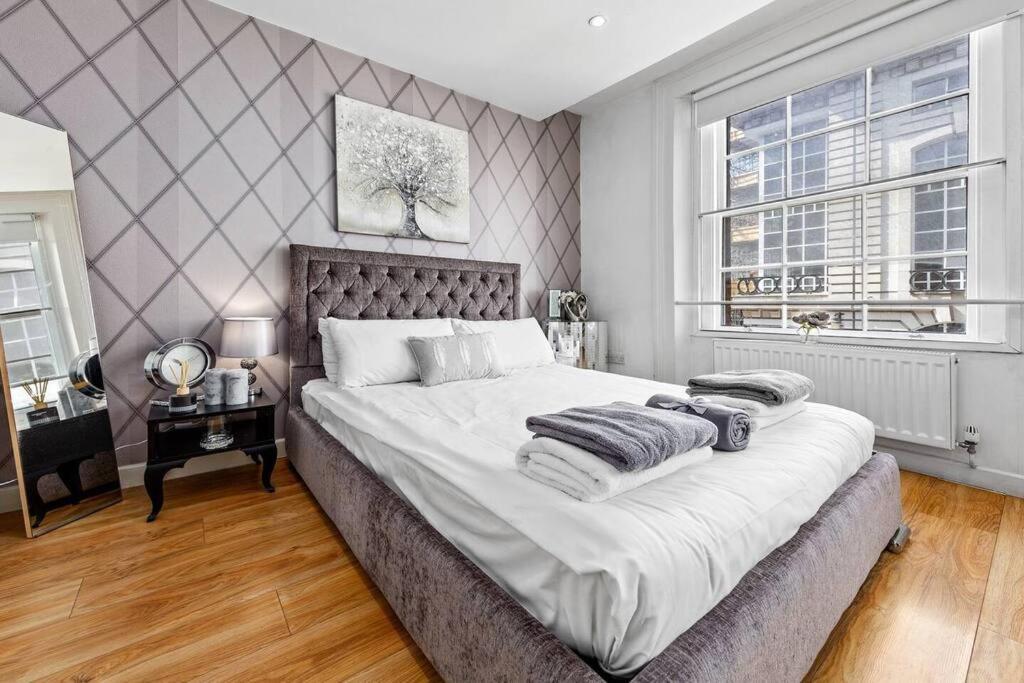 3 Bedroom Apartment In Haymarket Central London Sleep 10 Hy2 Экстерьер фото