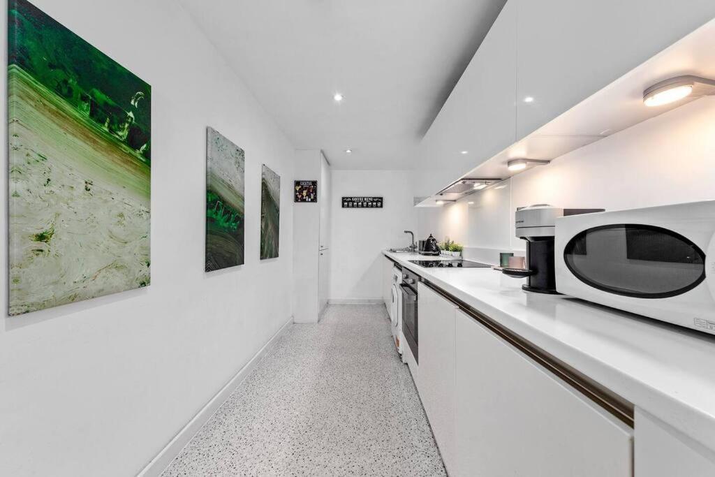 3 Bedroom Apartment In Haymarket Central London Sleep 10 Hy2 Экстерьер фото