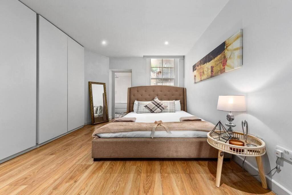 3 Bedroom Apartment In Haymarket Central London Sleep 10 Hy2 Экстерьер фото