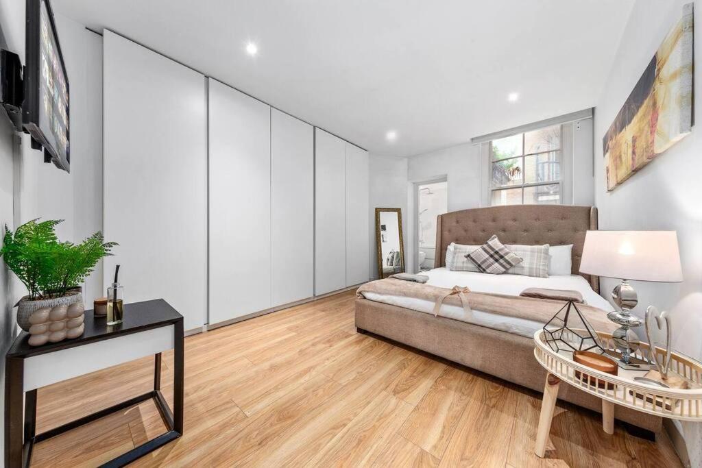 3 Bedroom Apartment In Haymarket Central London Sleep 10 Hy2 Экстерьер фото