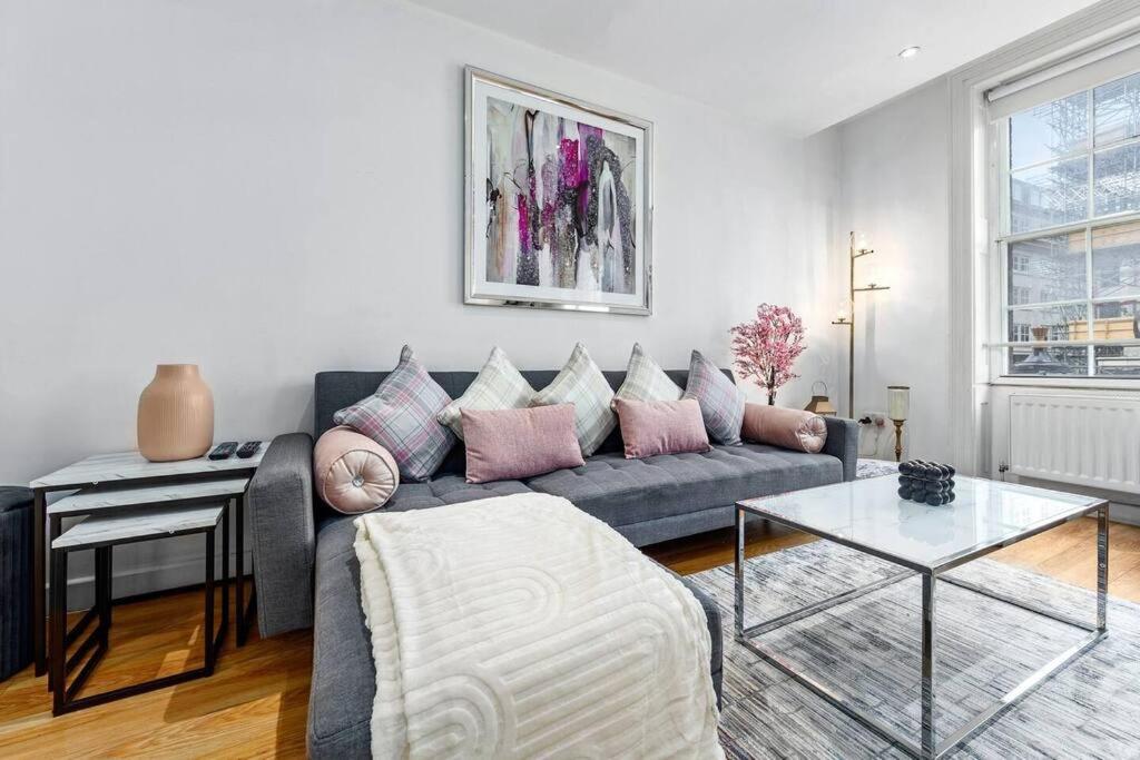 3 Bedroom Apartment In Haymarket Central London Sleep 10 Hy2 Экстерьер фото