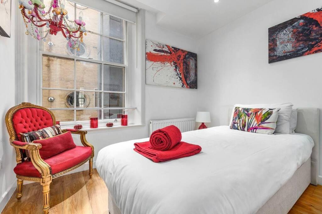 3 Bedroom Apartment In Haymarket Central London Sleep 10 Hy2 Экстерьер фото